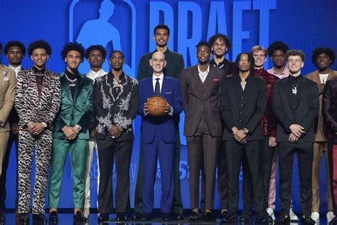 2023 NBA Draft tracker: Complete first.